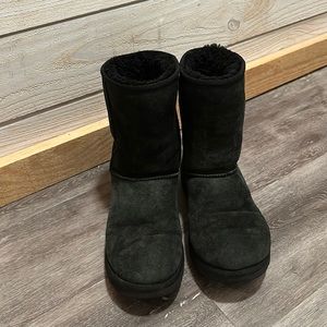 UGG Classic Short II black size 8